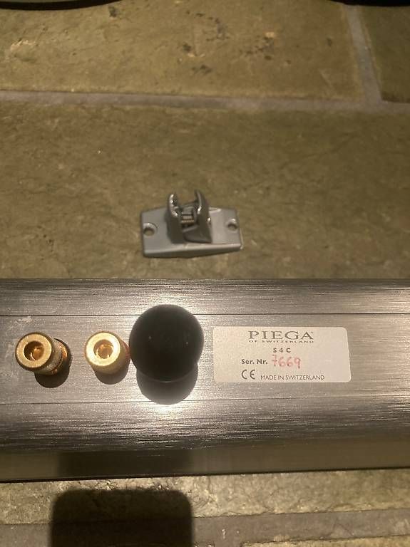Haut-parleurs: PIEGA High End Premium Surroundsystem (Aluminium) – D'occasion à Egg b. Zürich par lirumlarum 2