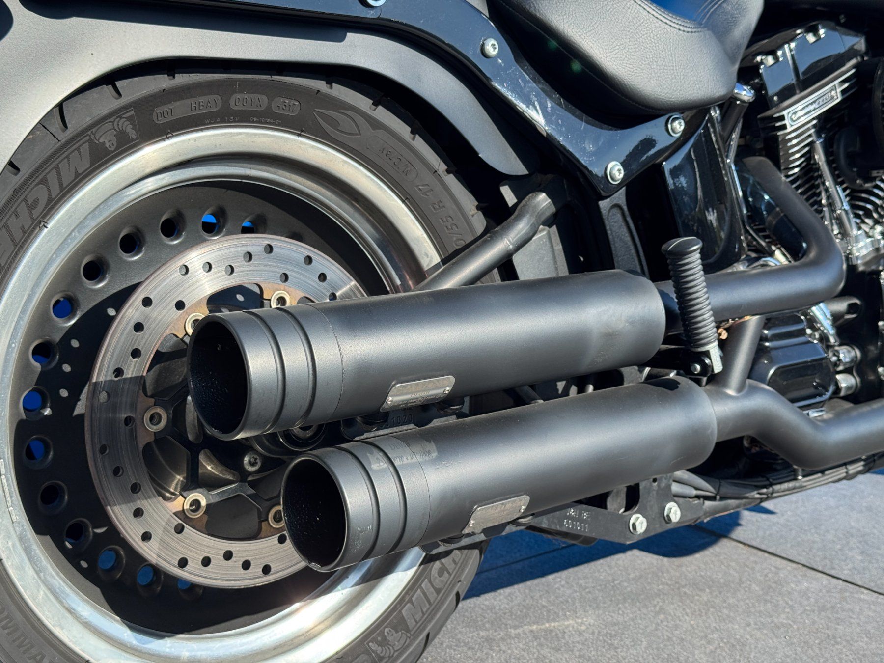 Harley-Davidson Chopper: HARLEY-DAVIDSON FLSTFBS Fat Boy S 110 Special ABS – Gebraucht aus Escholzmatt von Wikinger11 4