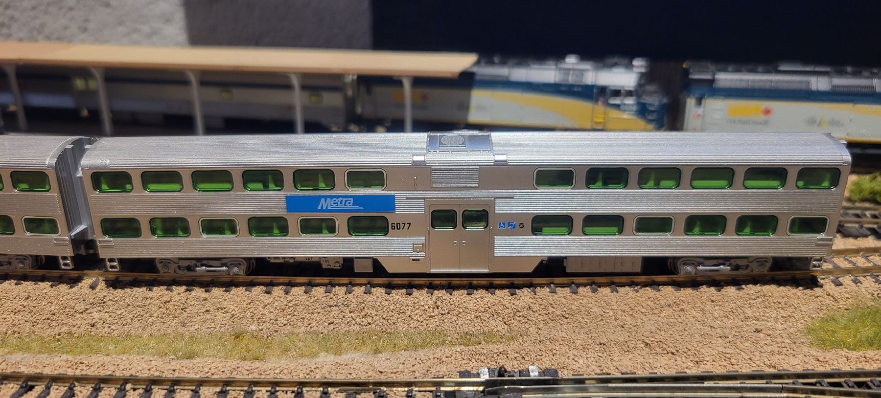 Kato Modellini di ferrovie: 2x voitures Metra, kato  – Usato da Goumoens-la-Ville venduto da nsbourquin 2