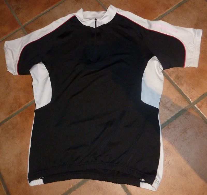 Leibchen & Hosen: Velotricot Crosswave Gr. 42 – Gebraucht aus Ruggell von Btt