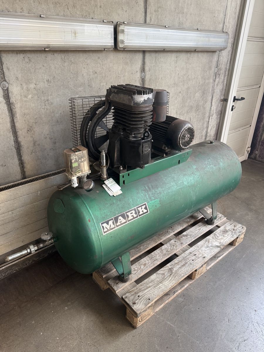 Compressori: Kompressor 270 – Difettoso da Langnau i. E. venduto da _habeggeR