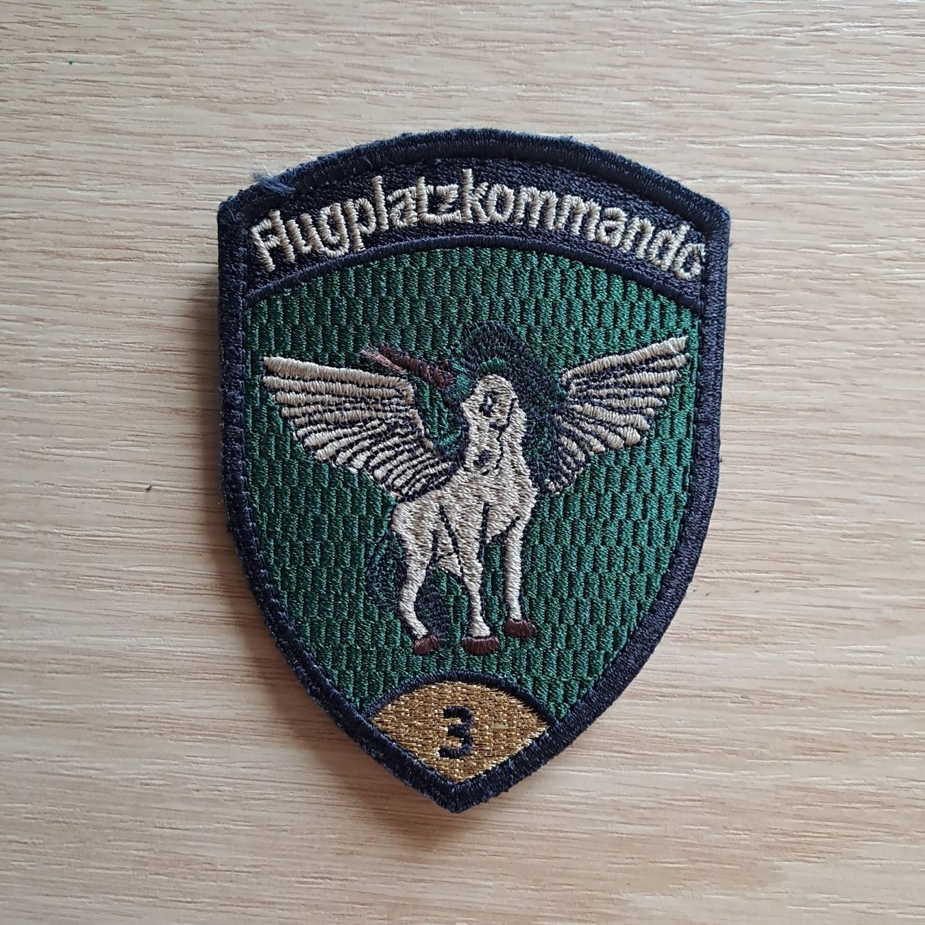 Schweizer Armee Placchette & Badge: Flugplatzkommando 3 Stab – Nuovo (secondo la descrizione) da Gipf-Oberfrick venduto da Mig_29