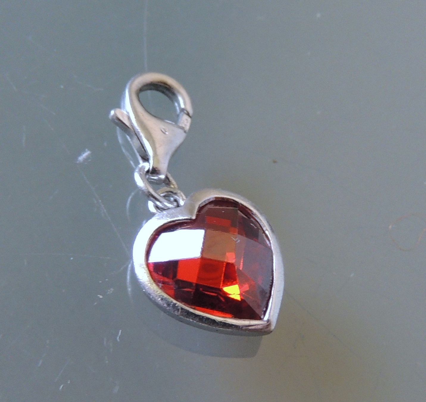 Ciondoli: Silber 925 Herz Charm Anhänger – Usato da Waldenburg venduto da schaller707 1
