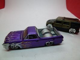 ab 5.--    2 x 1:64 von Maisto = alt !  El Camino /  Hummer
