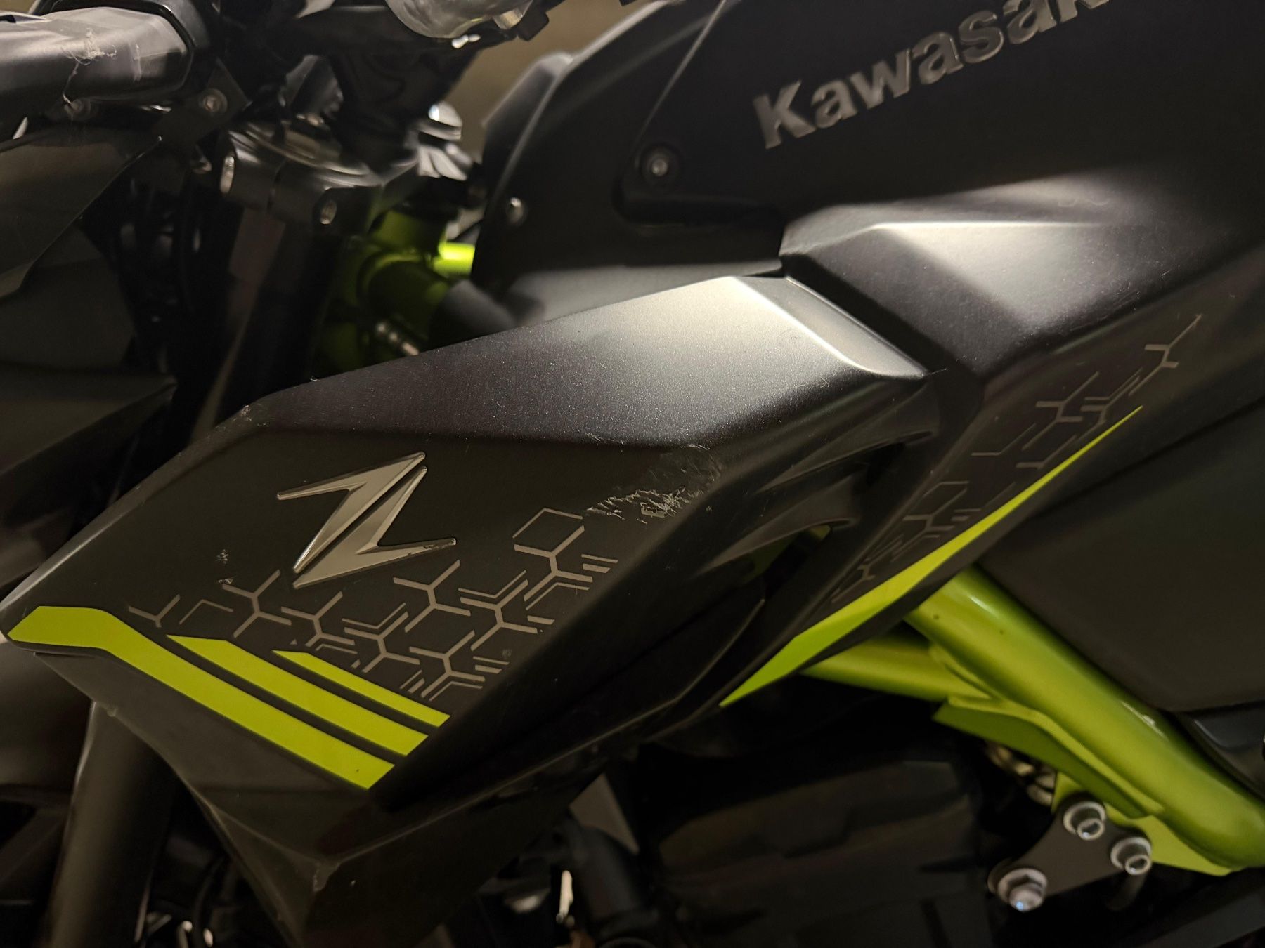 Kawasaki Strada: Moto KAWASAKI Z900 – Usato da Neuchâtel venduto da OFFA-Cernier 4