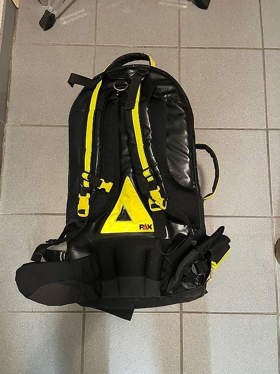 Rucksäcke: Notfallrucksack Bergwacht L Pax – Gebraucht aus Steffisburg von Maximalregional 2