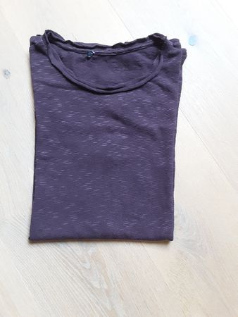 Schnäppli!  T-Shirt  Gr.M  wenig getragen!  ab 1.--