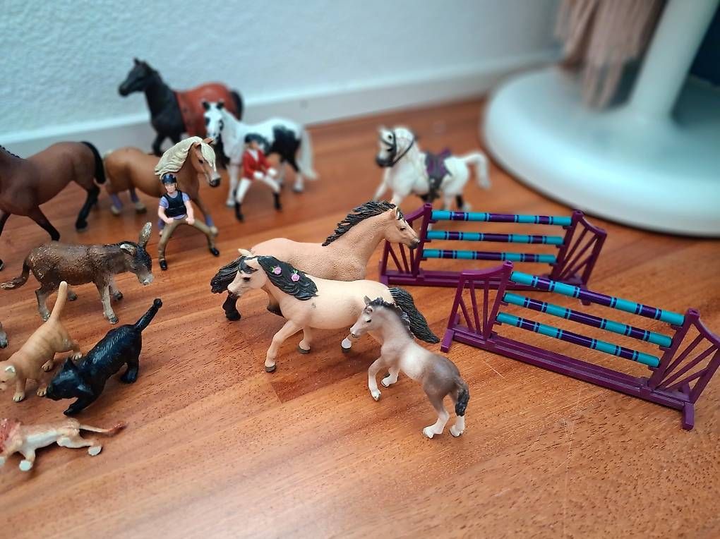 Schleich Giocattoli: Schlaich Pferde&Tiersammlung – Usato da Adliswil venduto da mupet 1