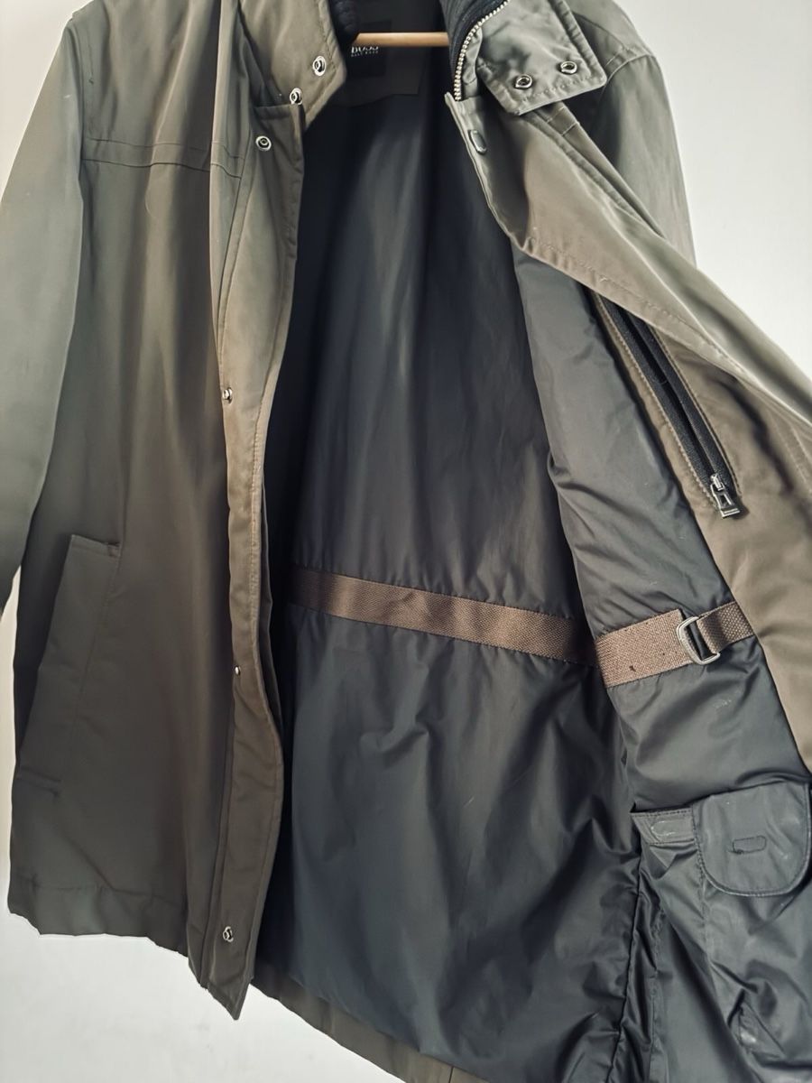 Hugo Boss Cappotti: Hugo Boss Regenjacke – Usato da Glattpark(Opfikon) venduto da cherrytomate 3