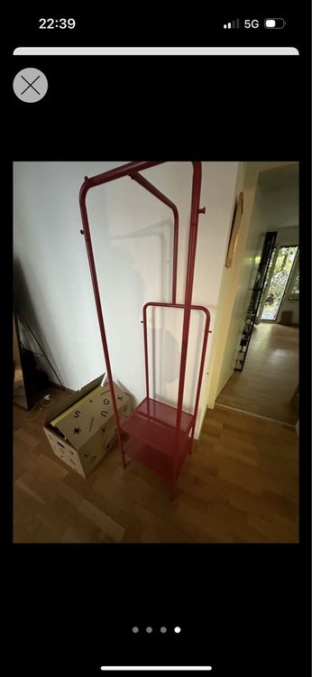 Red Metal Clothes Rack with Shelves (Neu (gemäss Beschreibung)) in ...