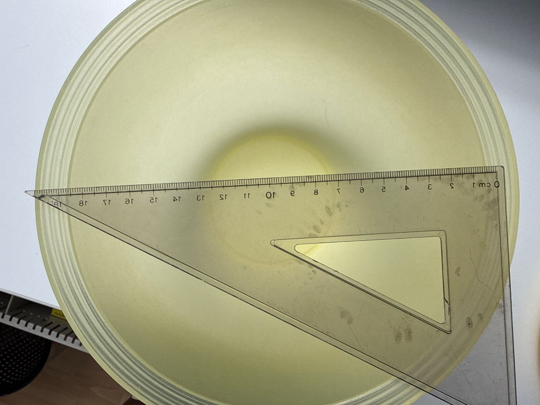 Ciotole: Tupperware Schüssel/Becken mit Deckel – Usato da Jonschwil venduto da sutfra12 4