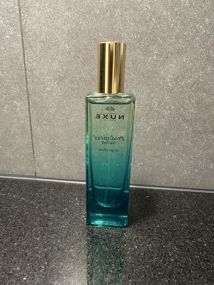 Nuxe Profumi & Eau de Toilette: Nuxe parfum Neroli – Nuovo (secondo la descrizione) da Lussery-Villars venduto da Bellavita95