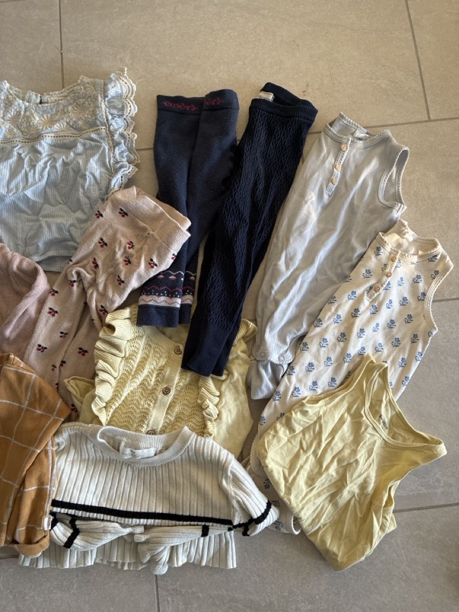 Lotti & Set di vestiti: Hochwertiges Kleiderpaket Gr 98 – Usato da Rifferswil venduto da nahug 1