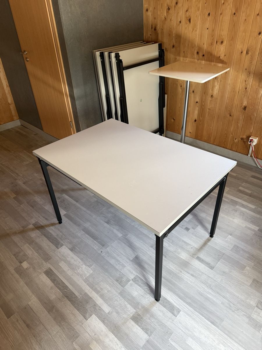 Scrivanie: „Büro“ Klapptische Set – Nuovo (secondo la descrizione) da Frauenfeld venduto da Pyro_Iced 2