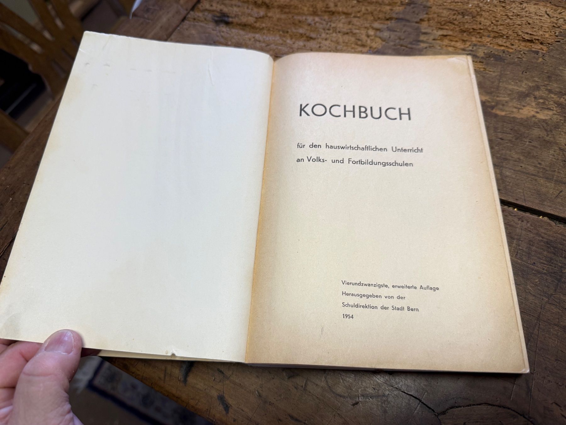 Bücher: Altes Berner KOCHBUCH 1954 – Gebraucht aus Bern von Jwpm66 1