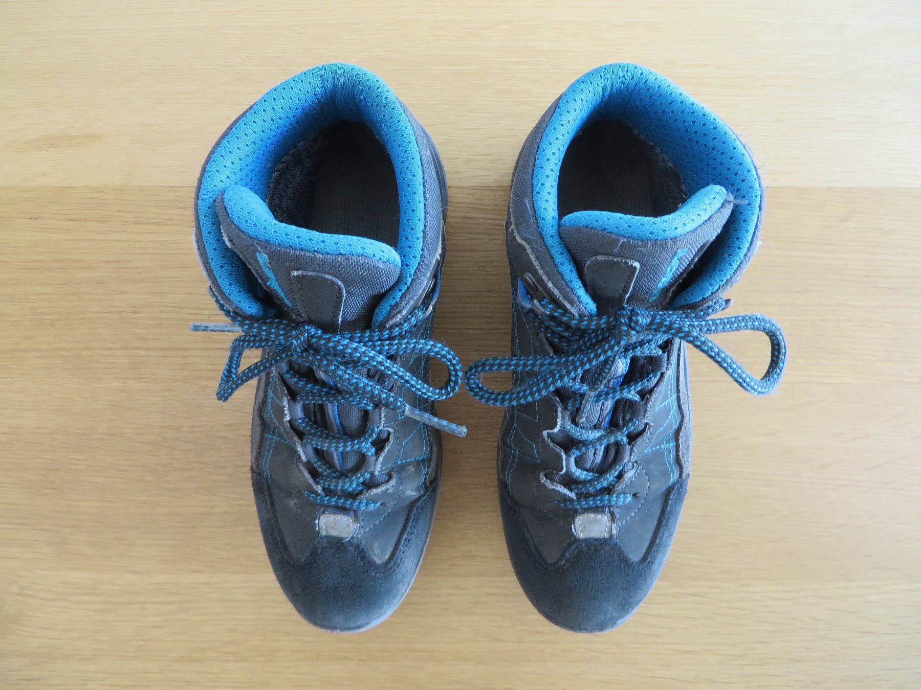 Lowa Scarpe da uomo: Wanderschuhe Lowa Gr. 35 – Usato da Rombach venduto da flor58 5