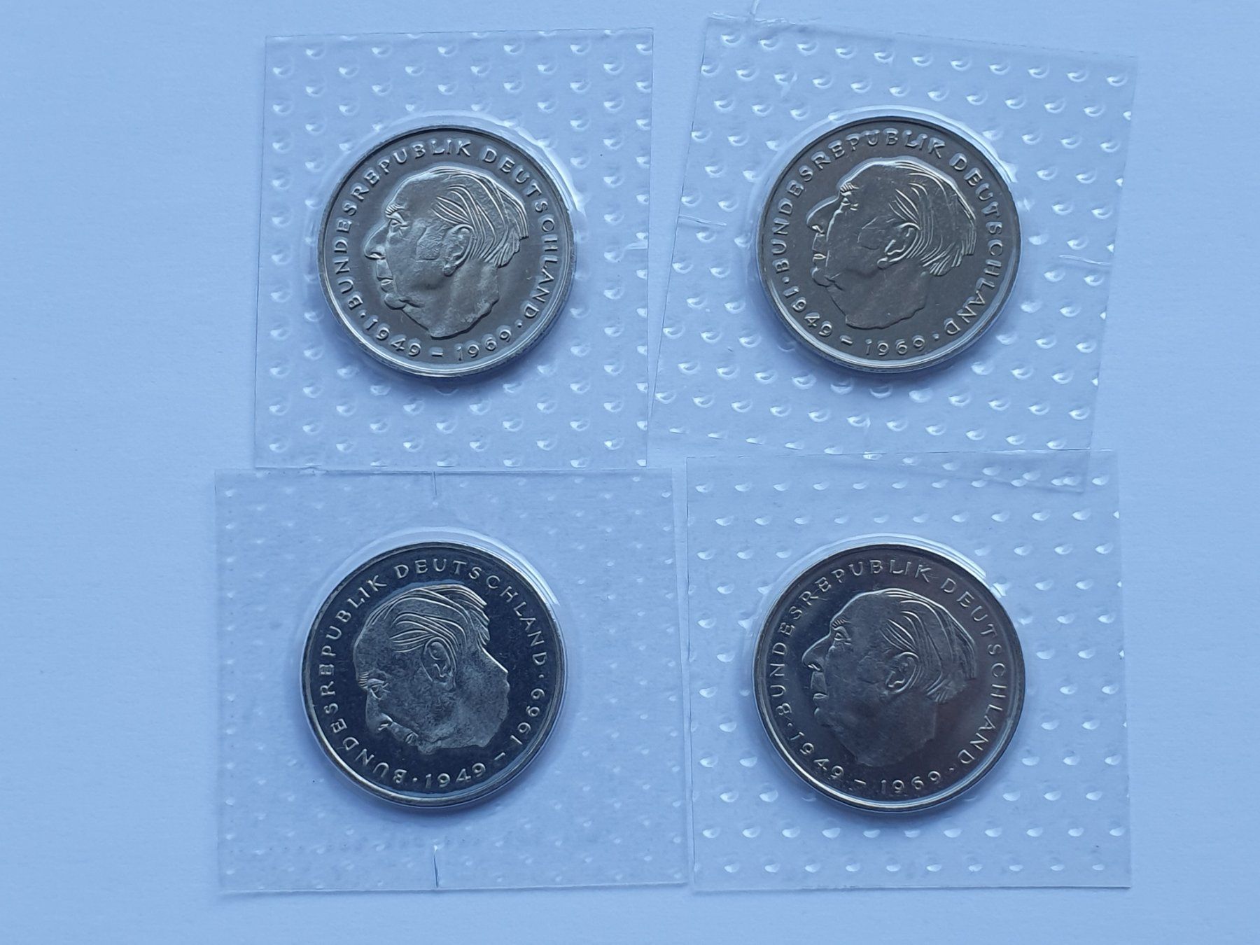 Tutti le monete: 2 DM 1974 Stgl D-F-G-J – Nuovo (secondo la descrizione) da Pravidondaz venduto da LVtik