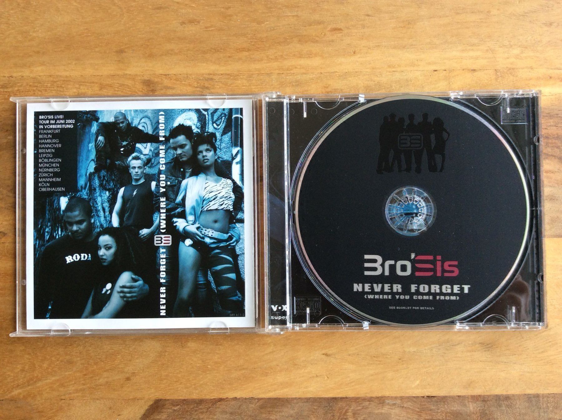 CD: CD Bro‘Sis / Never Forget – Usato da Horgen venduto da flyingpenguin2000 1