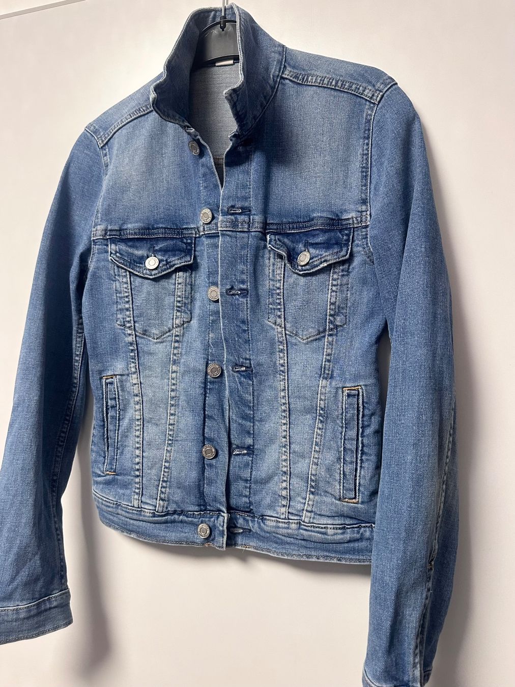 H&M Jacken: TOP - Gr 34/XS Jeansjacke blau – Gebraucht aus Rickenbach b. Wil von sunneschii_ 1