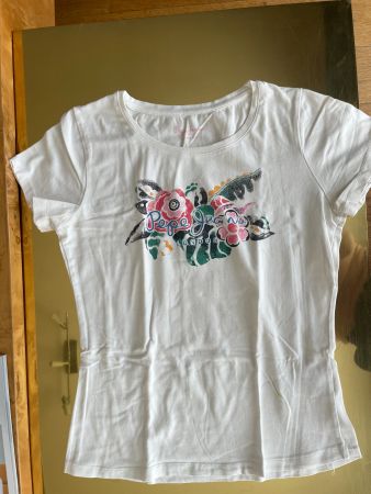 White PEPE JEANS T-Shirt with floreal print, size S.