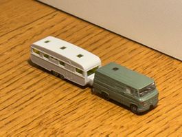 M1141: Mercedes mit Wohnwagen (Spur N)