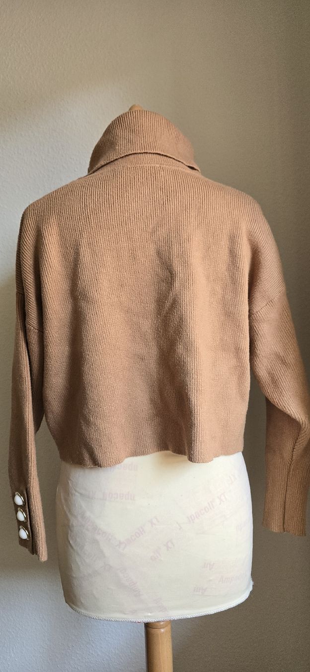Zara Maglioni & Felpe: Pull court à col roulé couleur camel taille S – Usato da Genève venduto da Saleena 3