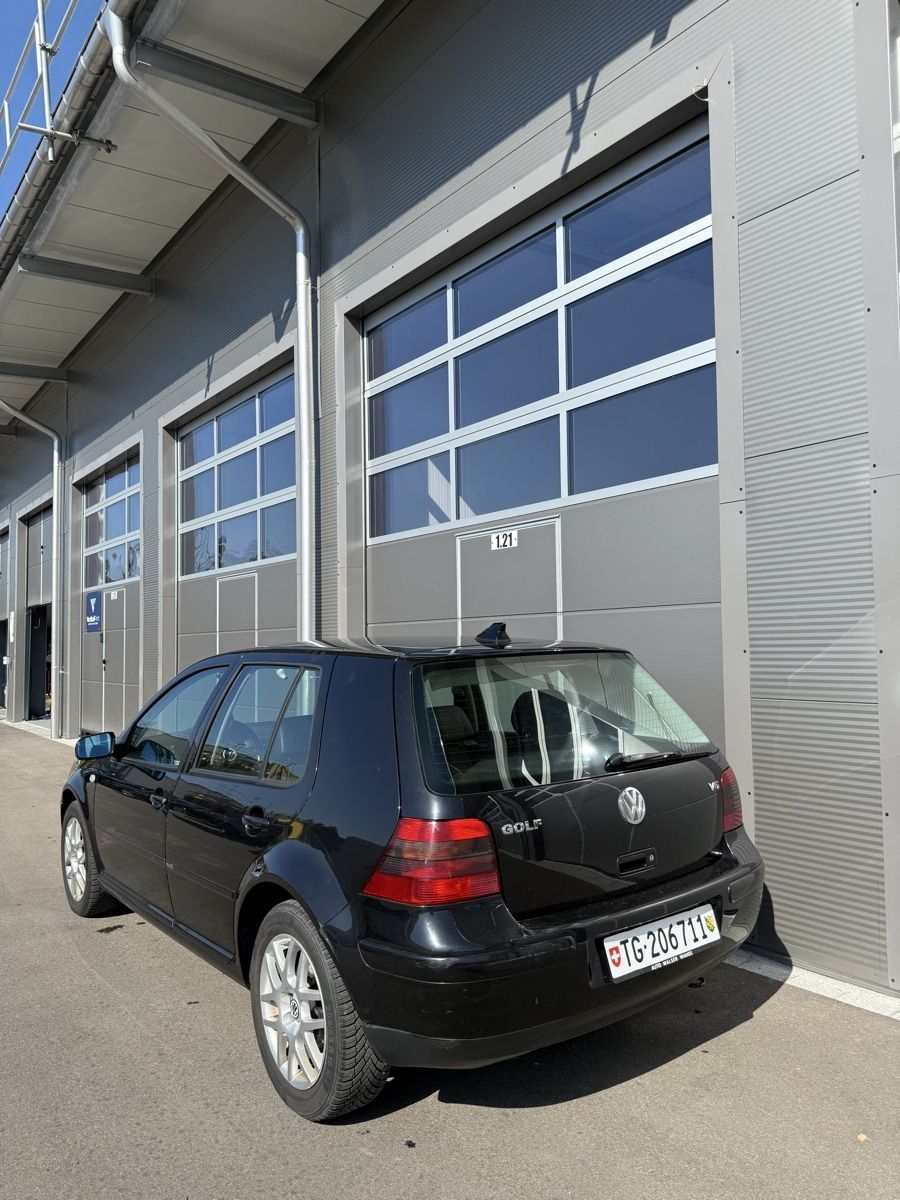 VW Autos: Golf 4 2.3 V5 – D'occasion à kreuzlingen par ila_7j5g 2