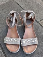 Damen Sandalen grau Perlen Grösse 37 guter Zustand