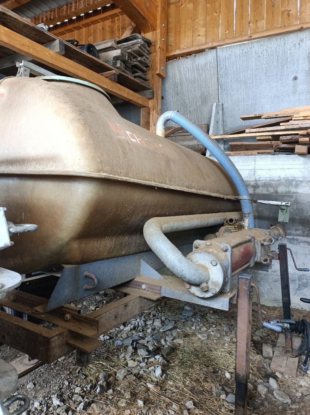 Tutte le macchine: Schweizer Pumpfass – Usato da sent venduto da Fey86 1
