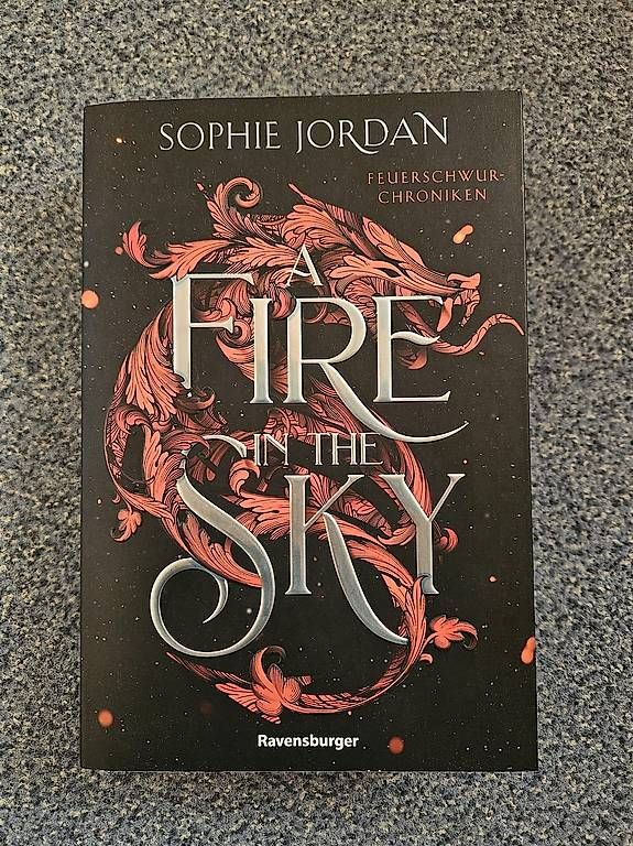 Bücher: A Fire in the Sky - Sophie Jordan – Neu (gemäss Beschreibung) aus Birrhard von pas_5sl2