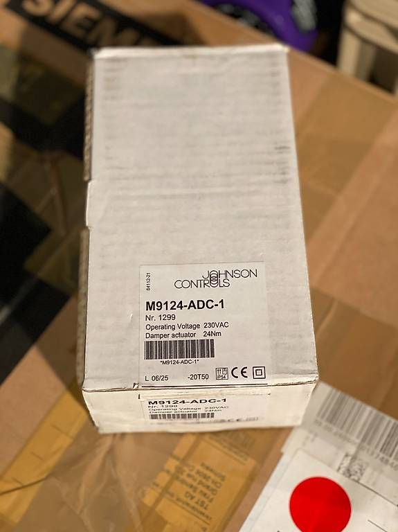 Alimentazione elettrica: Johnson Controls M9124-ADC-1 – Usato da Schwanden-Brienz venduto da Belvedere_ 1