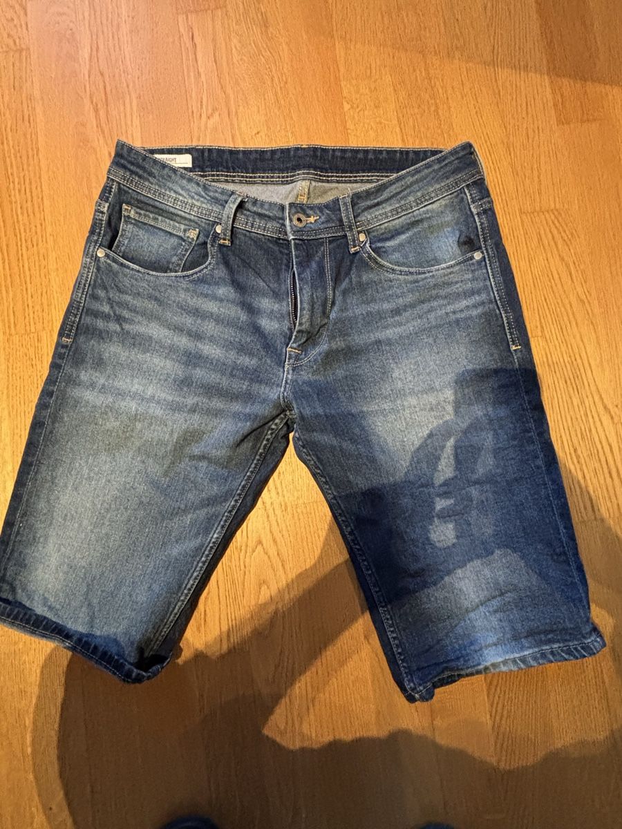 Pepe Jeans Jeans: Pepe Jeans Shorts – Gebraucht aus Zürich von Miro28M