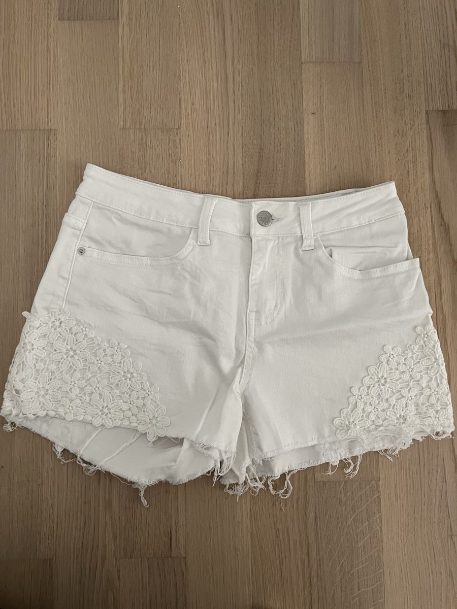 Jeans: Hotpants even&odd Gr. S – Usato da Stein am Rhein venduto da Selomelo.