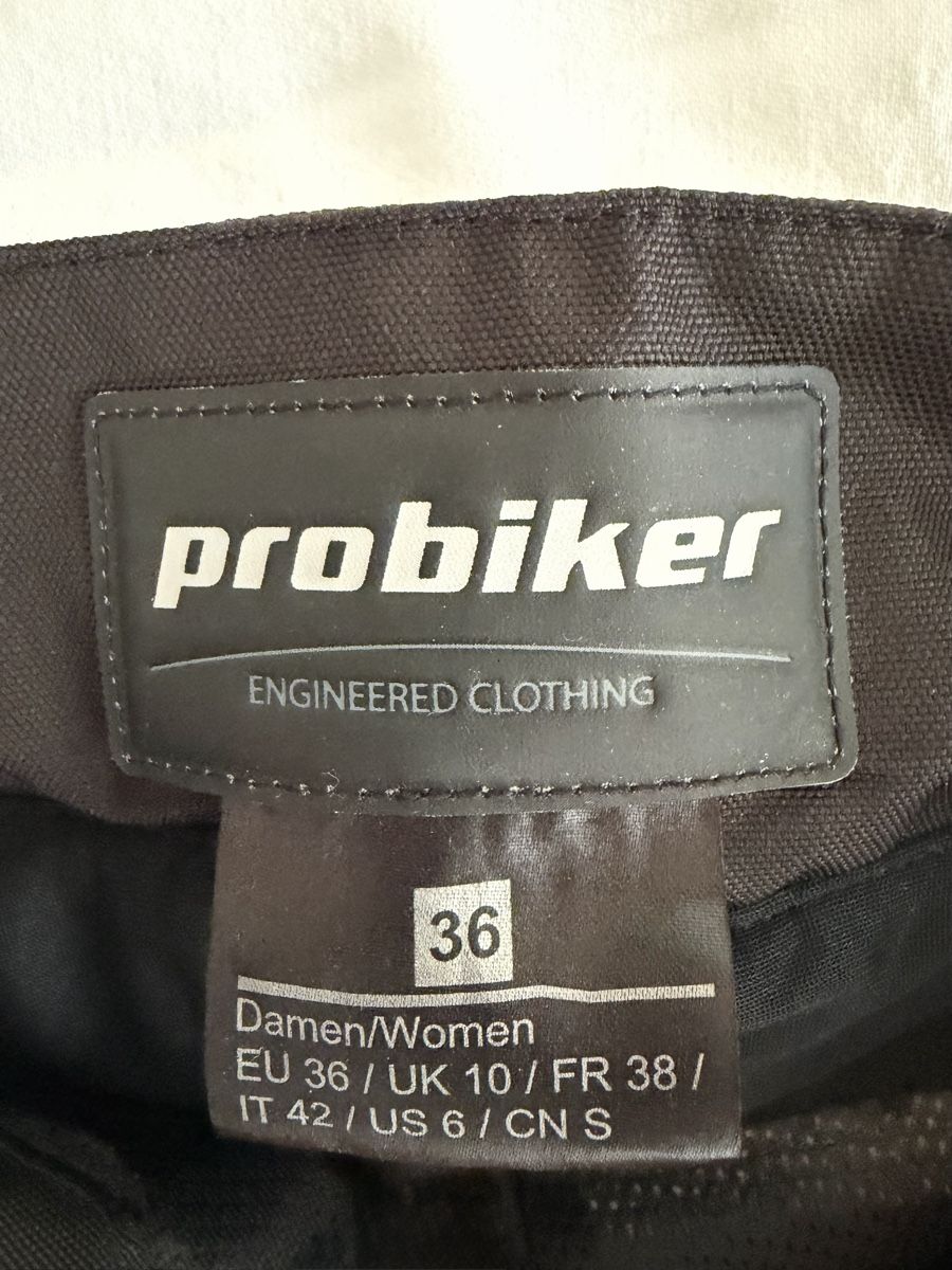 Hosen: Motorradhose  – Gebraucht aus Frutigen von bav_5ffw