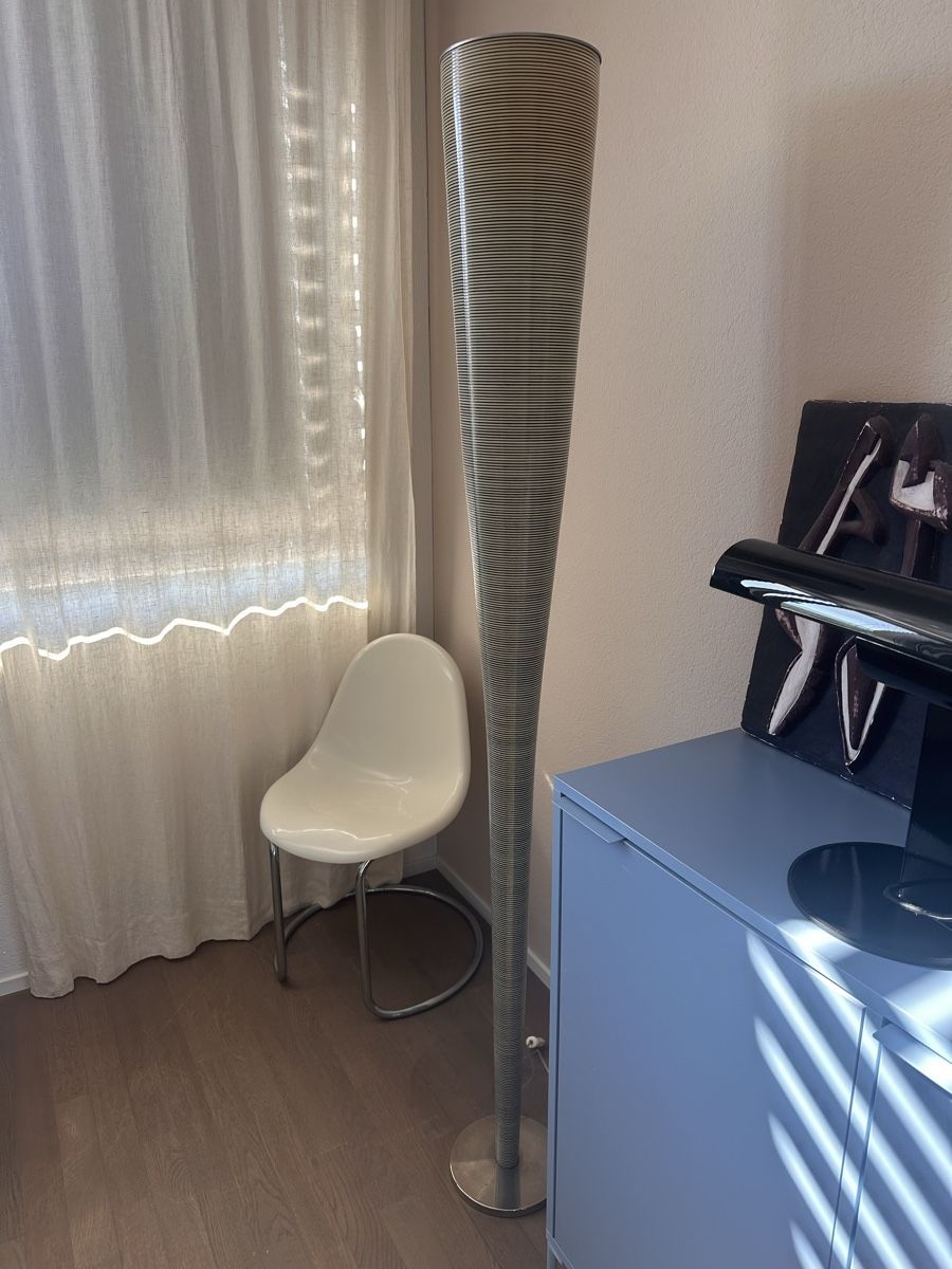 Foscarini Lampade: Foscarini Mite Stehleuchte – Usato da Luzern venduto da cam_f7qx 4
