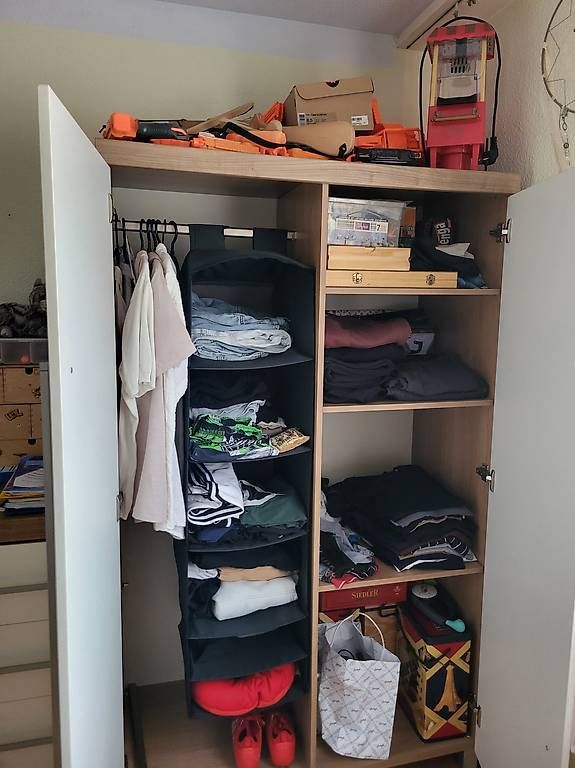 Schränke: Kommode + Kleiderschrank – Gebraucht aus Birmenstorf AG von PetraW6 3