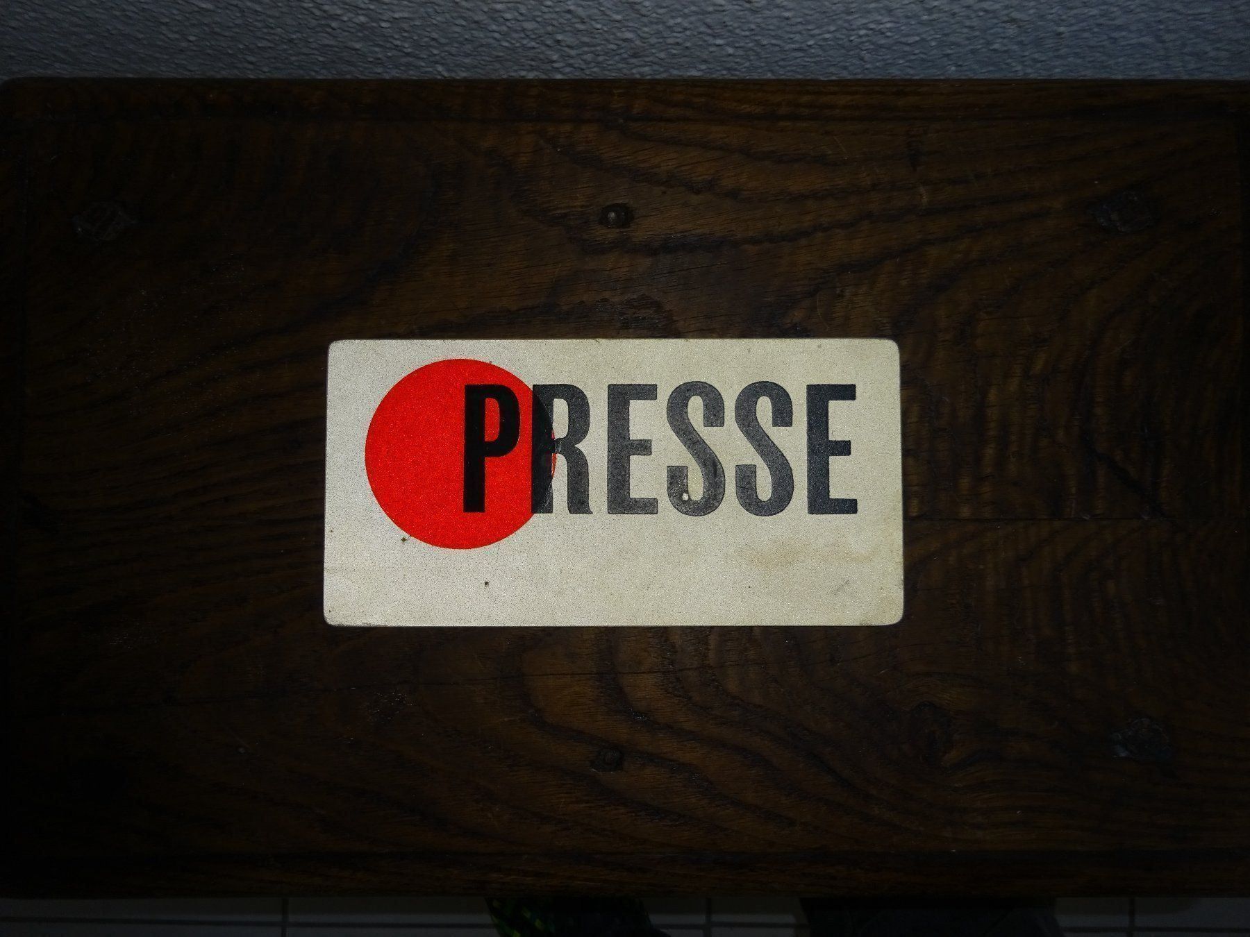 Insegne: Original Presse Schild / Ausweis – Usato da Esslingen venduto da eintagammeer 3