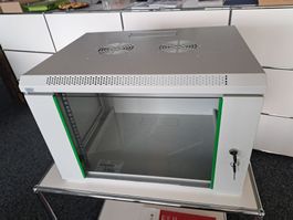 Rack für 19" Geräte