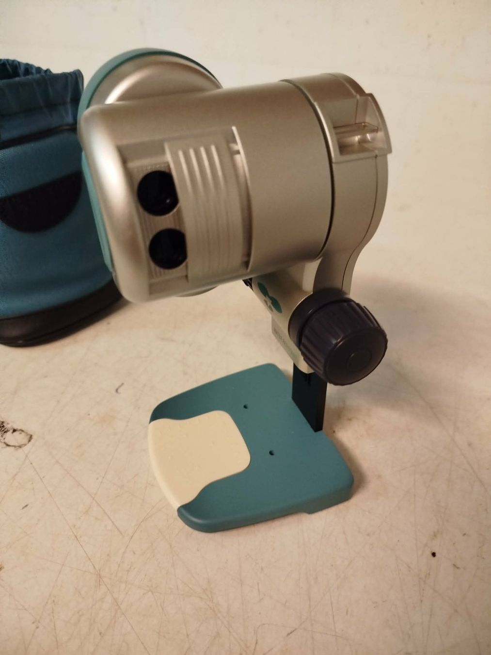 Nikon Microscopes: Nikon mini microscope portable. – D'occasion à La Chaux-de-Fonds par Emmaus2300CDF 4