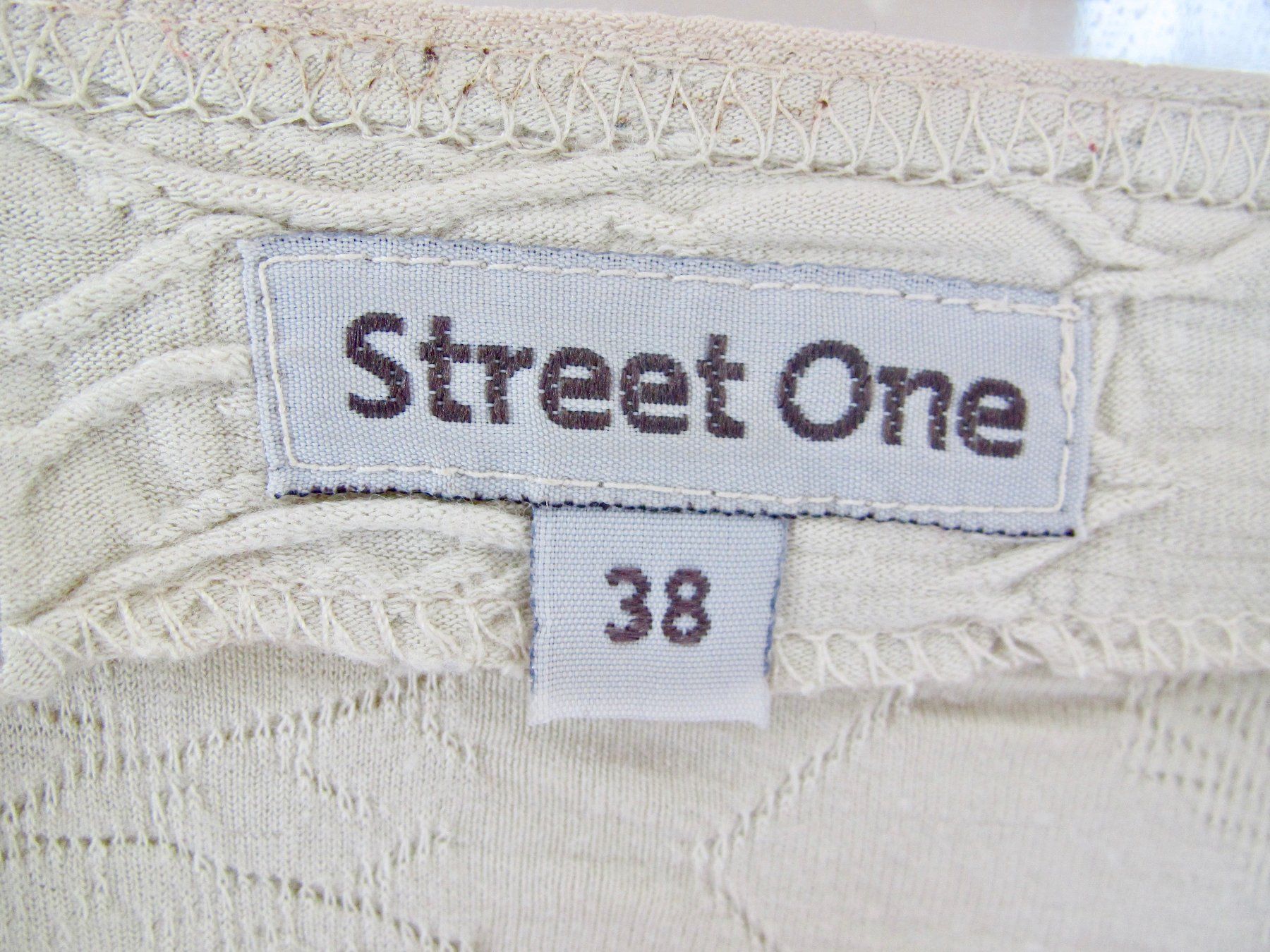 Pullover & Sweatshirts: PULL MIS - SAISON STREET 0NE S – Gebraucht aus Murten von Selliot 2