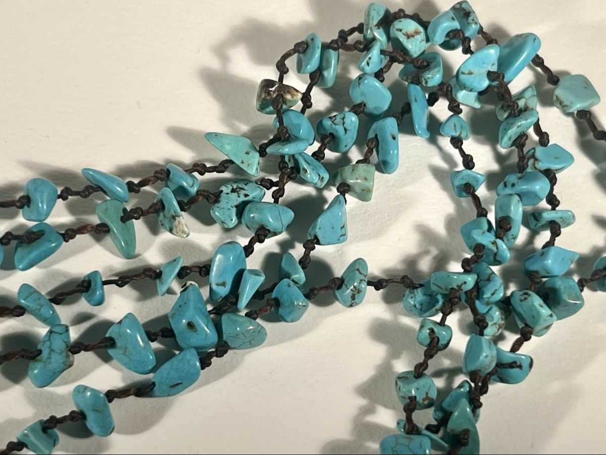 Ketten: Collier vintage 70s 4 rangs chips turquoises – Gebraucht aus Genève von DELIRBEADS 2