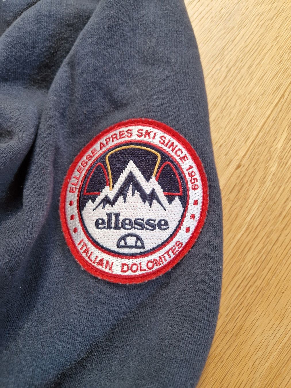Ellesse Maglioni & Felpe: Ellesse Hoodie, Gr. M – Usato da Hilterfingen venduto da Housi32 1