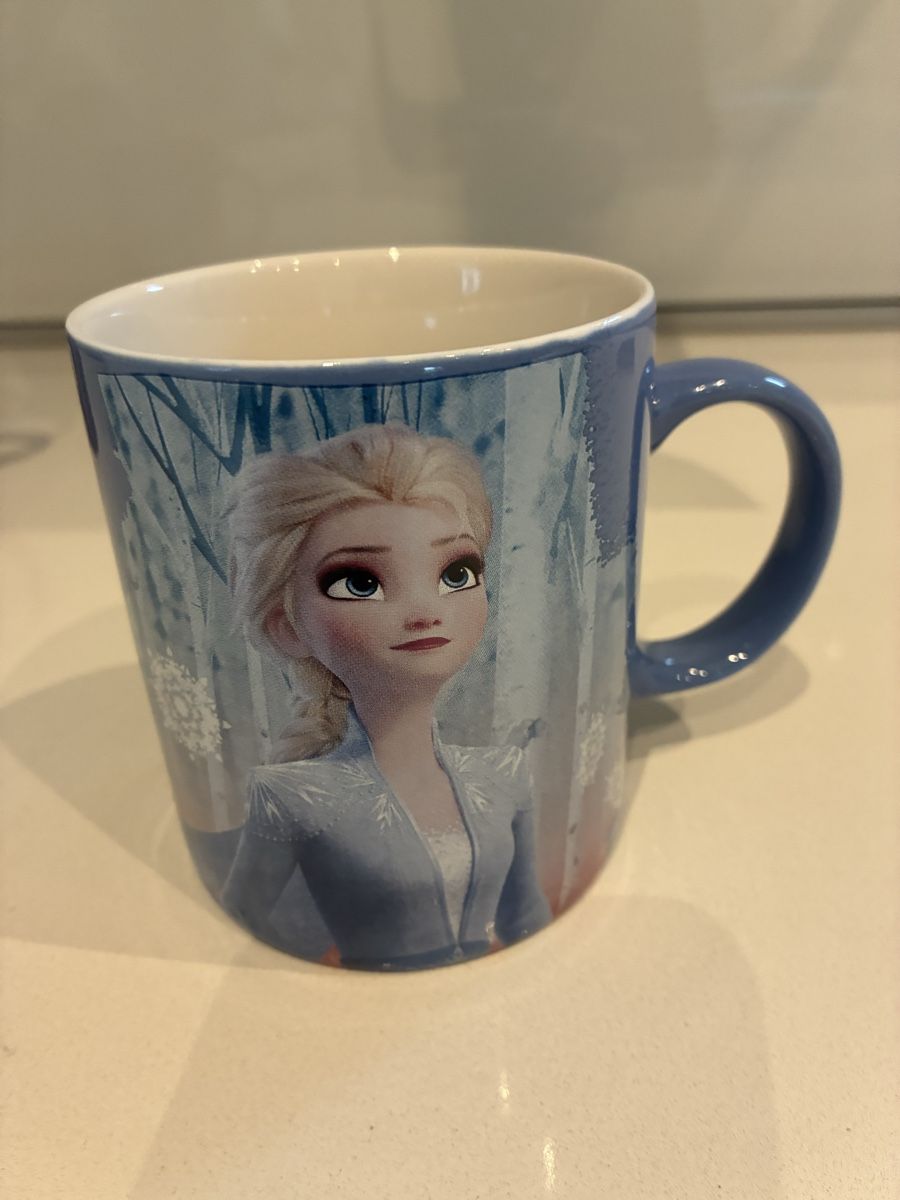 Disney Tasses: 2 Disney “Frozen” mugs  – D'occasion à Rüschlikon par ant_5v7g 1