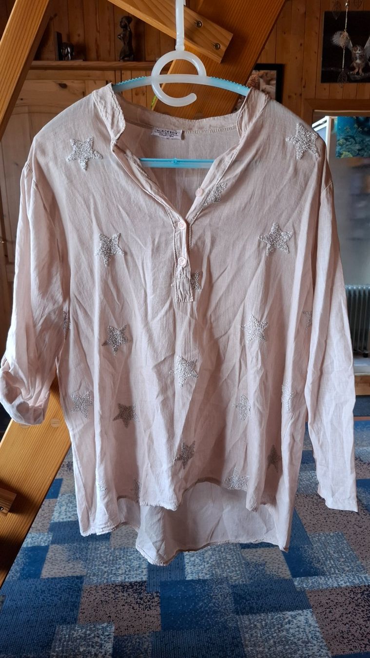 Blusen: Blackbox Collection Sommerbluse mit Sternen, Grösse M – Gebraucht aus Plagne von Reticulum01