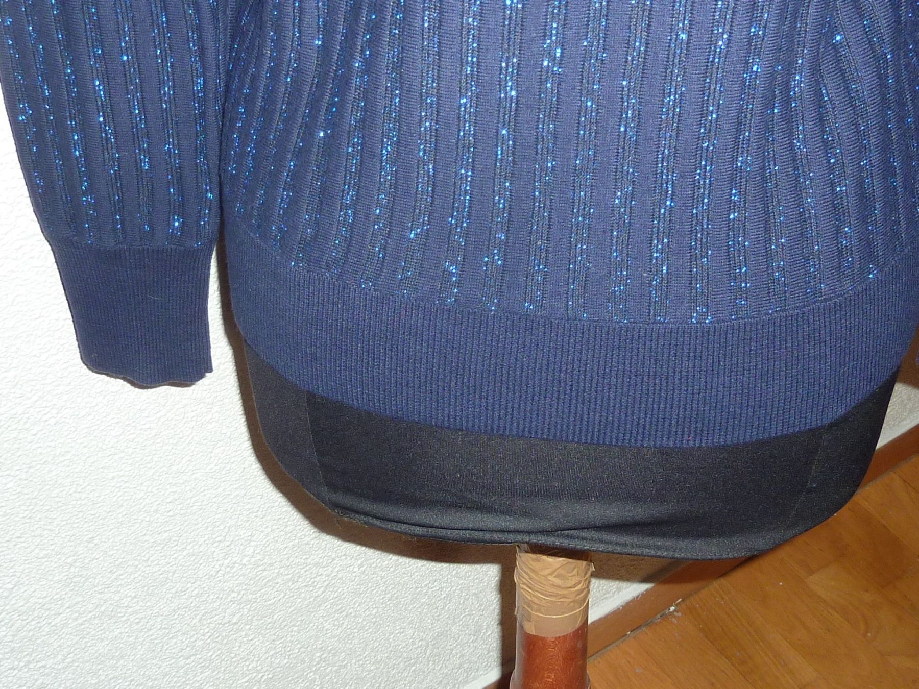 Pullover & Sweatshirts: pull à rayures bleu et strass taille 4 marque albertobini – Gebraucht aus geneve von chriztel 3