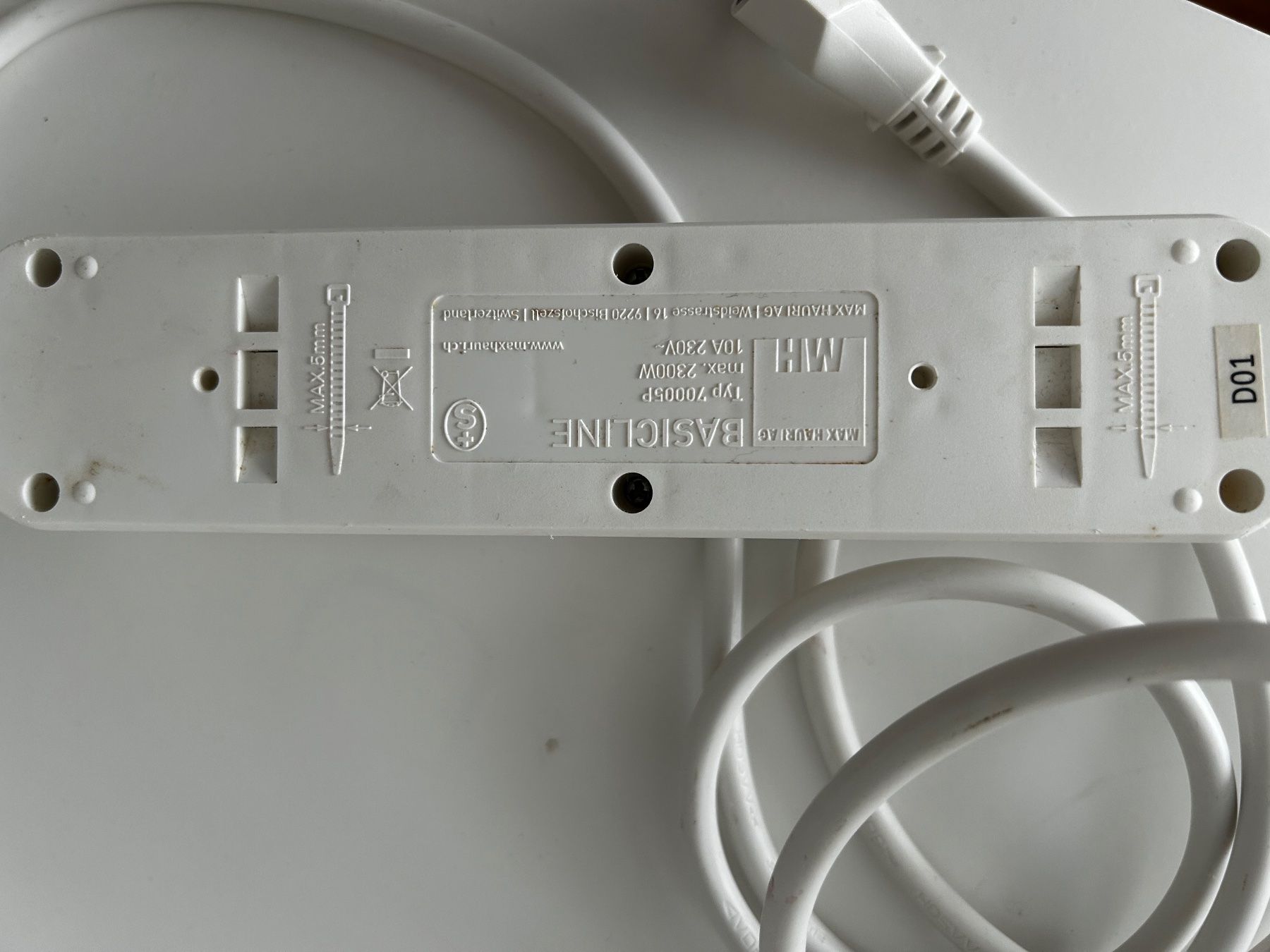 Spine: Steckdose 5 Fach Kabel 1.5m – Usato da Bern venduto da ipds 1