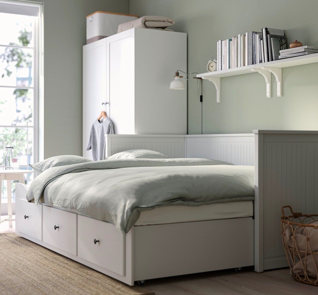 Ikea Lits: IKEA Hemnes bed – D'occasion à Liestal par fit_c65q 1
