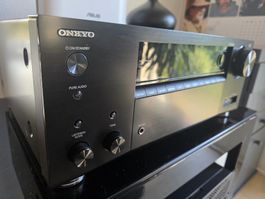 ONKYO TX-RZ740
