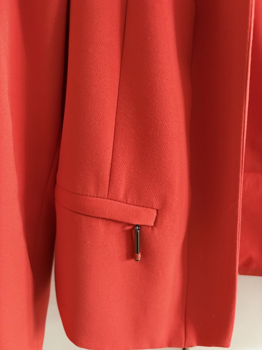 Vestes: Monnari blazer female 38 – D'occasion à Rolle par gos_2xy5 2