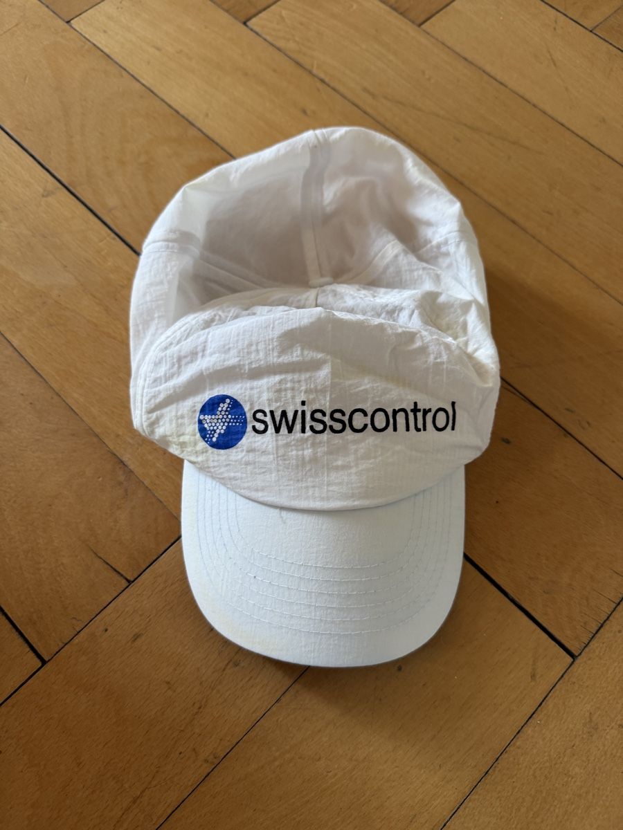 Copricapi, berretti & cappellini: Vintage Swisscontrol Cap – Usato da Bern venduto da Gigigian